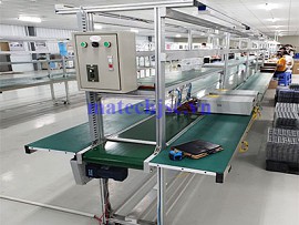 Băng tải PVC khung nhôm kèm bàn thao tác