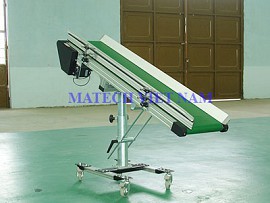 Băng tải nghiêng một chân