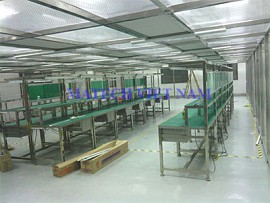 Bàn thao tác inox dây truyền sản xuất trong phòng sạch